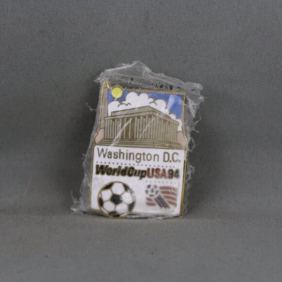 World Cup 1994 Pin-Match Location Pin Washington DC Lincoln Memorial-Peter David - Picture 3 of 3